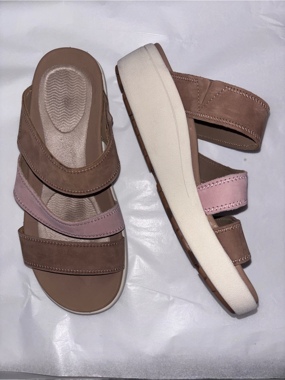 Keen Ellecity triple strap slip on tan & blush pink leather sandals size 9